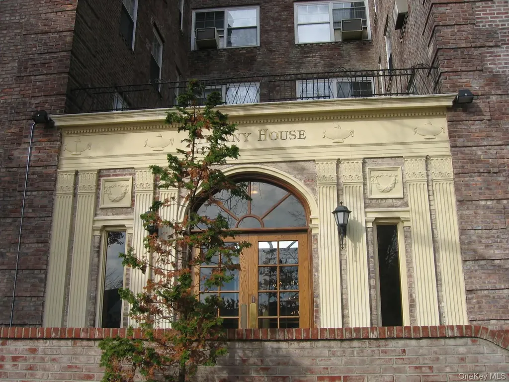 623 Central Avenue Cedarhurst NY 11516