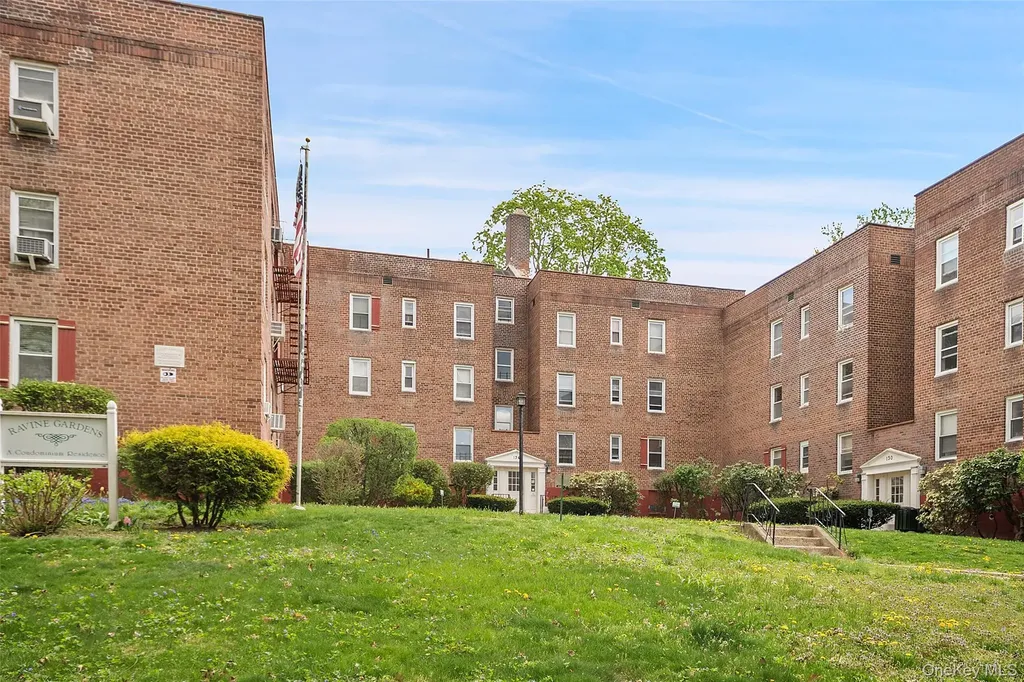 134 Ravine Avenue Yonkers NY 10701