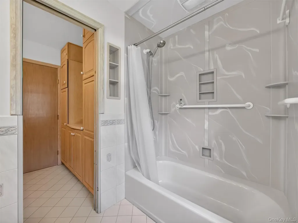 132 Waters Edge Congers NY 10920