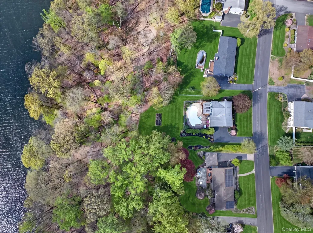 132 Waters Edge Congers NY 10920