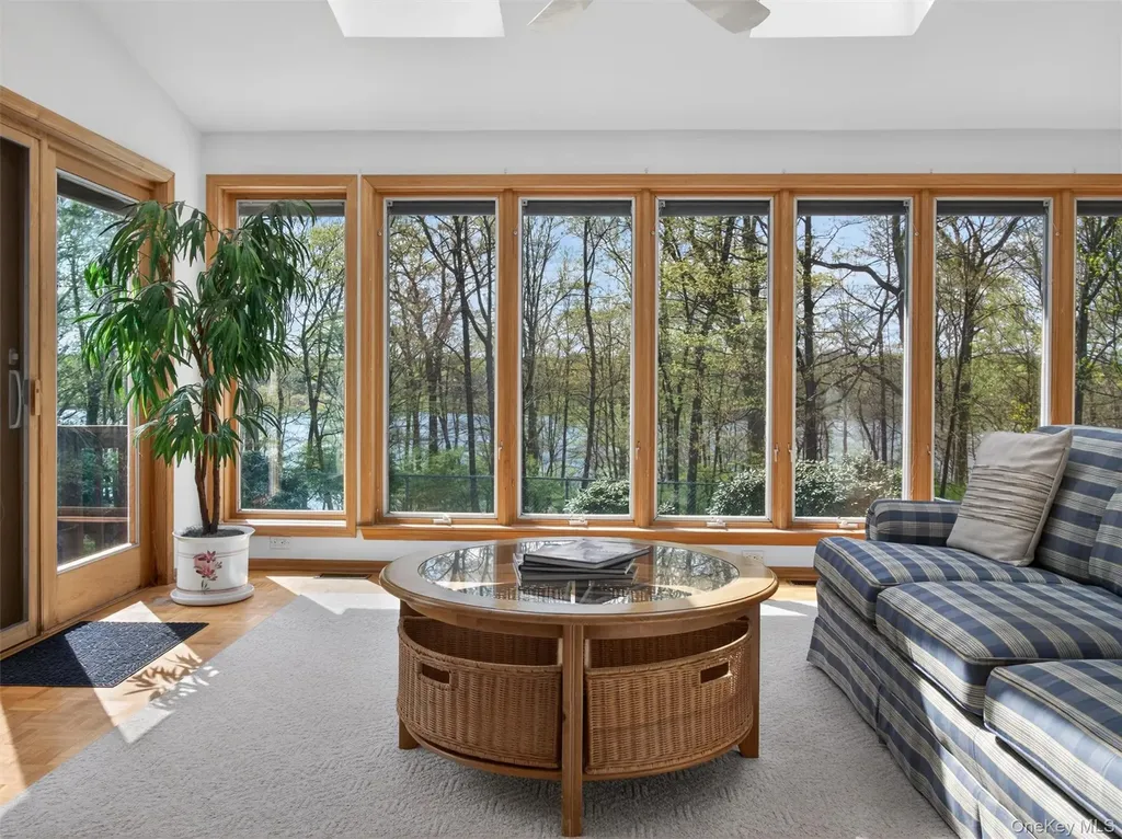 132 Waters Edge Congers NY 10920