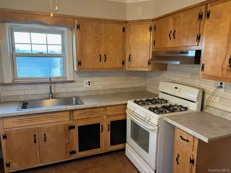 82 Putnam Avenue Port Chester NY 10573