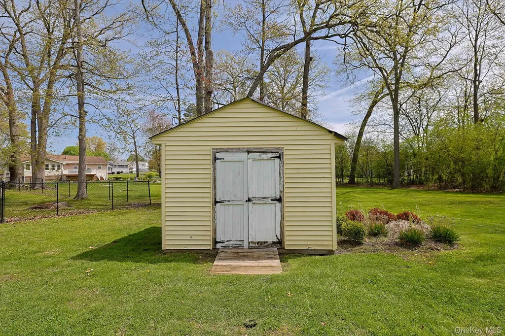 3 Regimental Place New Windsor NY 12553