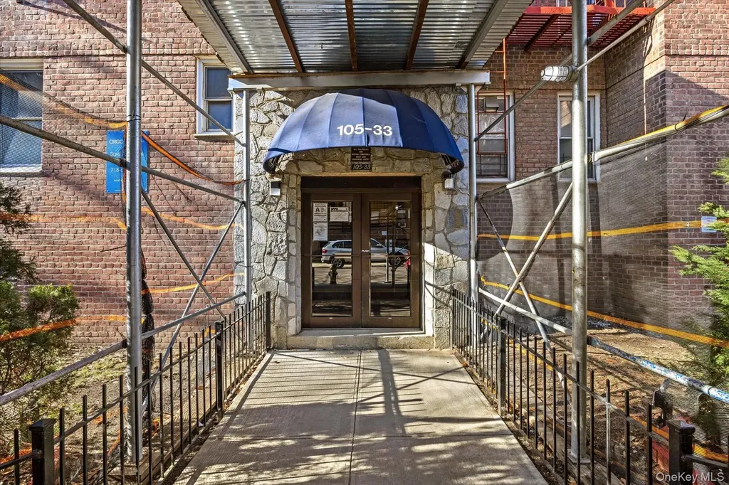 105-33 66th Forest Hills NY 11375