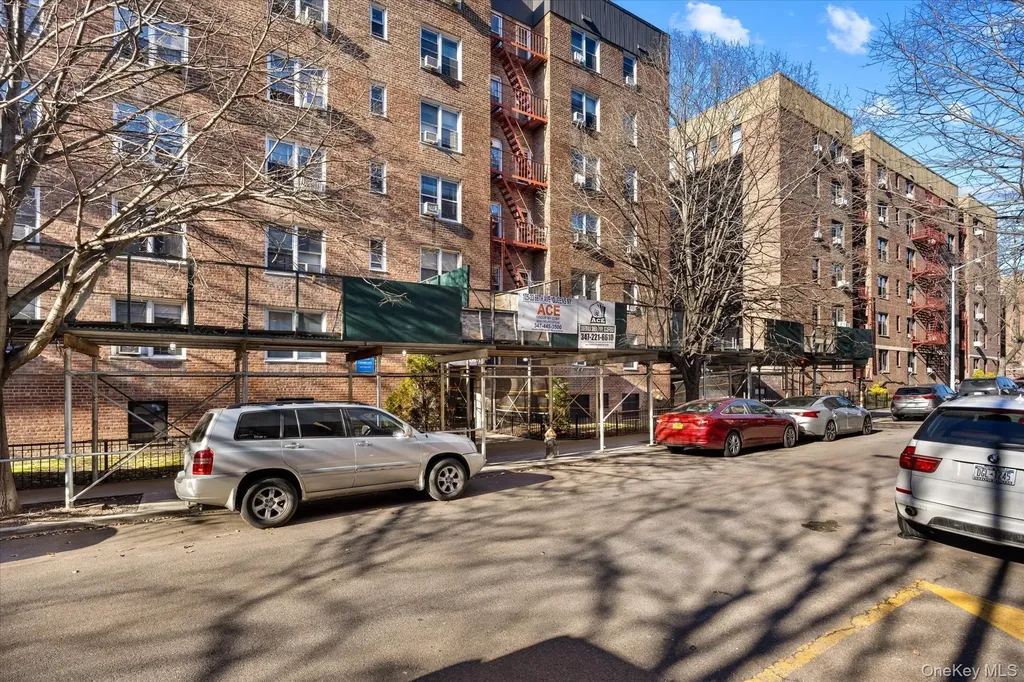 105-33 66th Forest Hills NY 11375