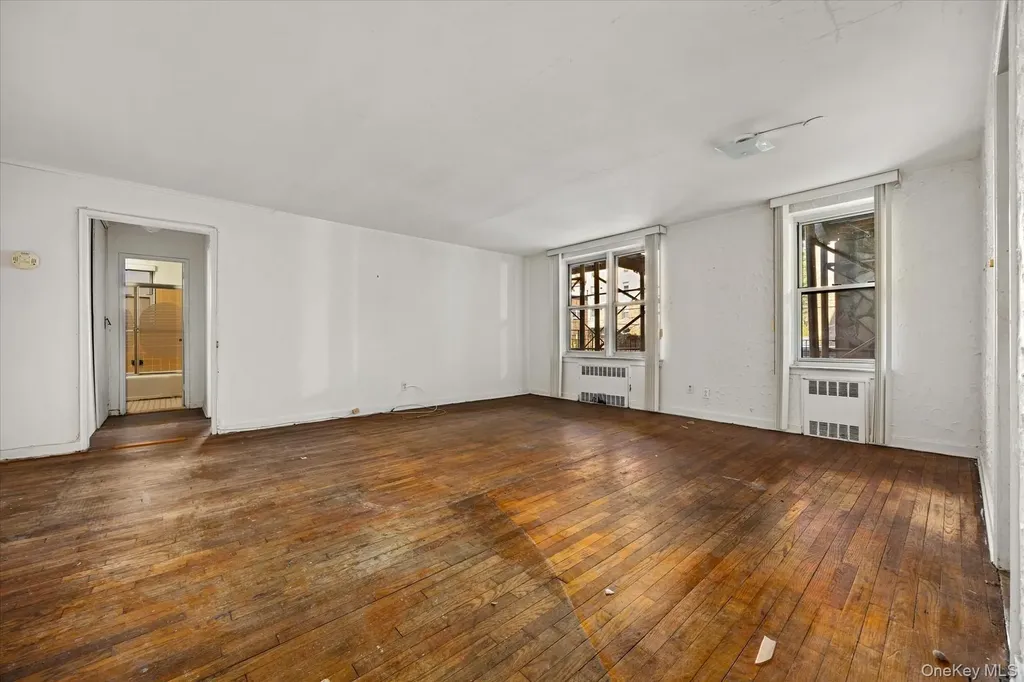 105-33 66th Forest Hills NY 11375