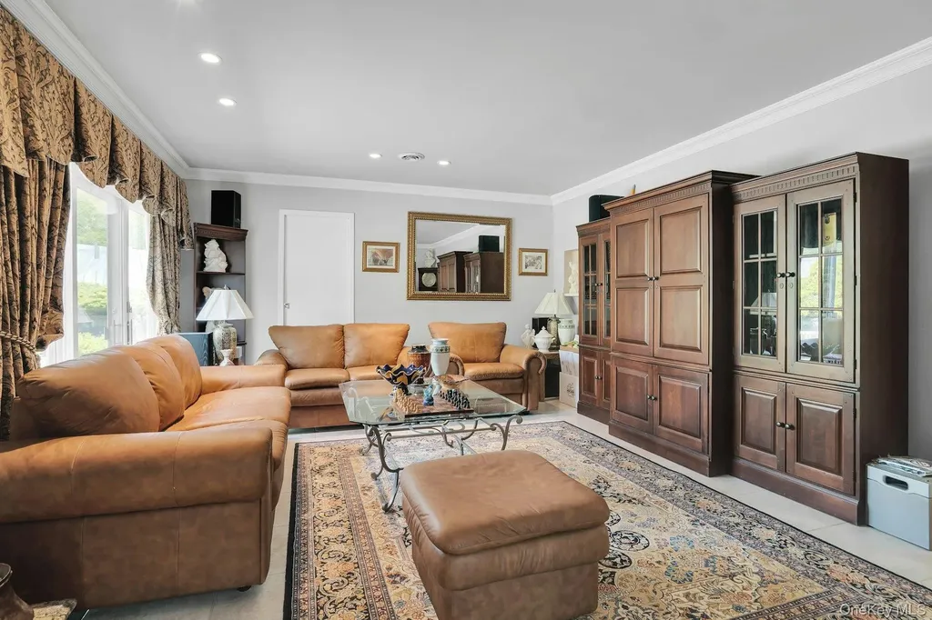 Dix Hills NY 11746
