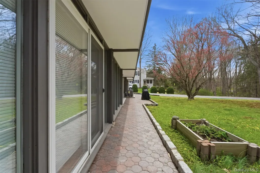 40 Westchester Avenue Pound Ridge NY 10576