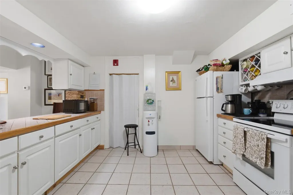 40 Westchester Avenue Pound Ridge NY 10576