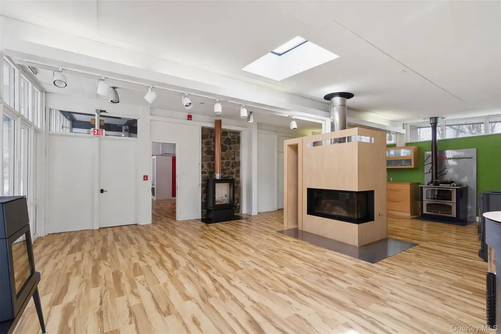 40 Westchester Avenue Pound Ridge NY 10576