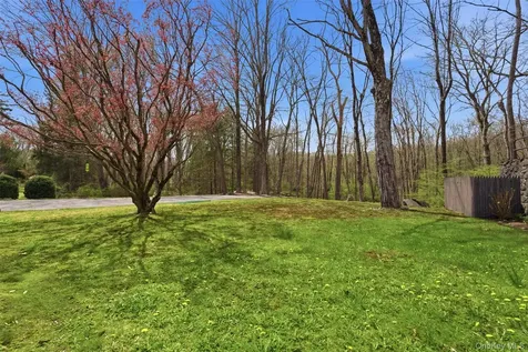 40 Westchester Avenue Pound Ridge NY 10576