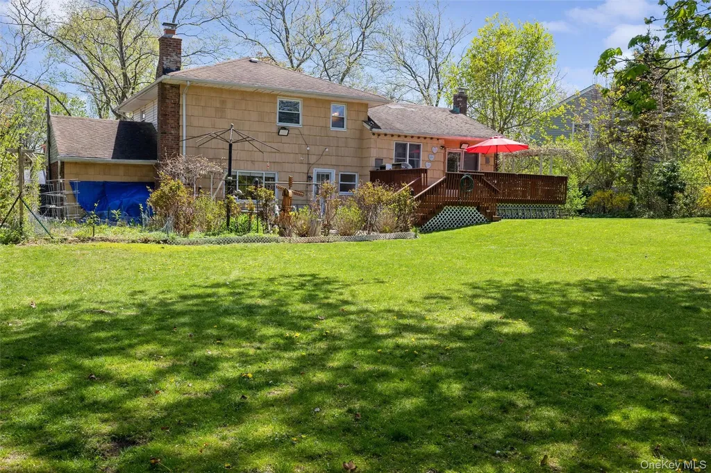 5 Highpoint Drive Huntington NY 11743