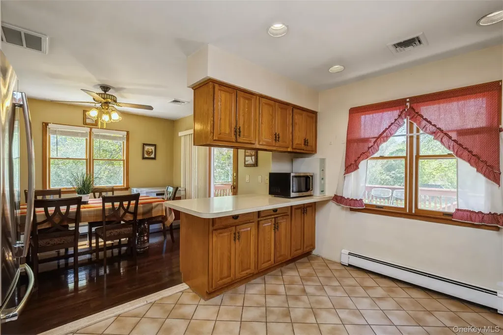 5 Highpoint Drive Huntington NY 11743