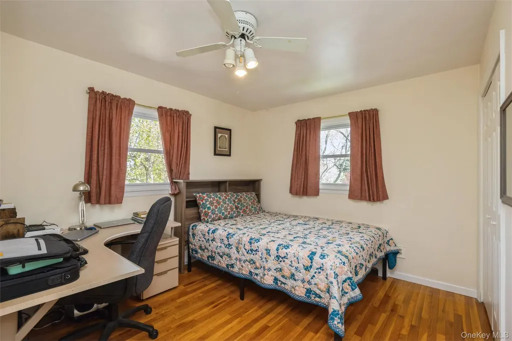 5 Highpoint Drive Huntington NY 11743