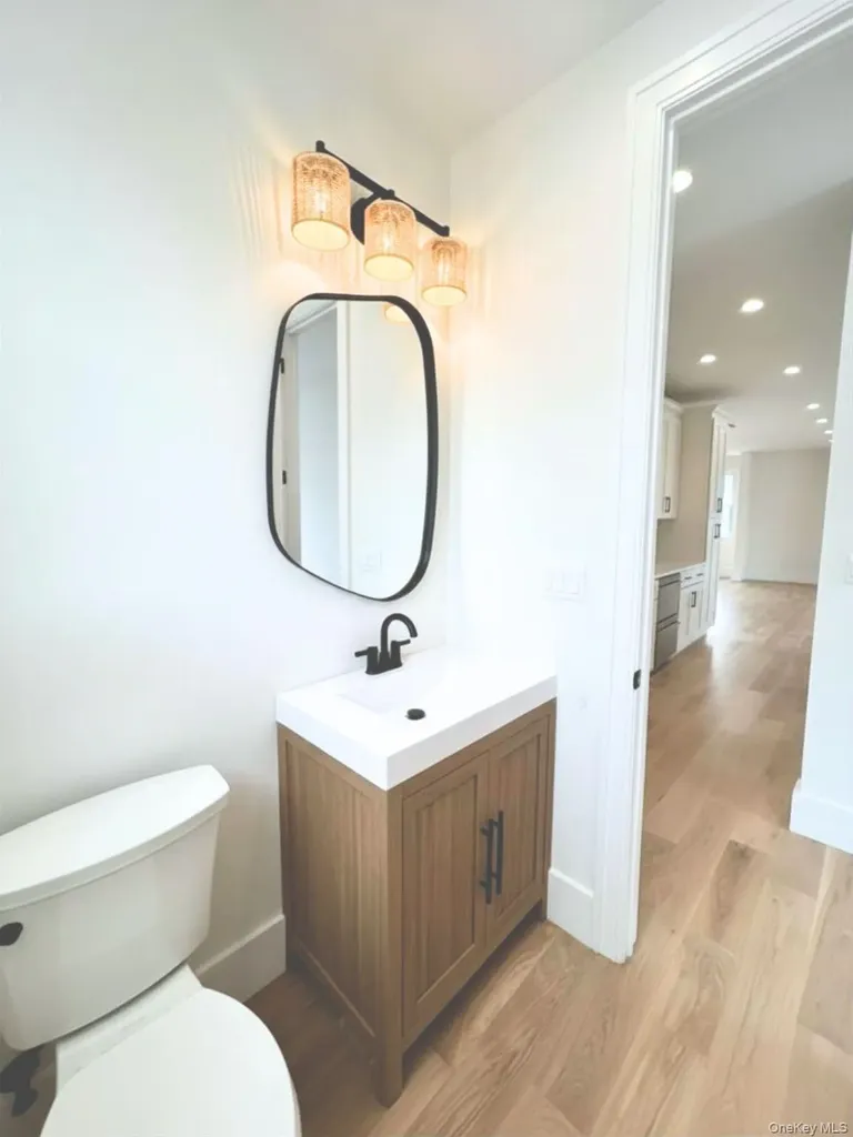 5 Baker Lane Levittown NY 11756