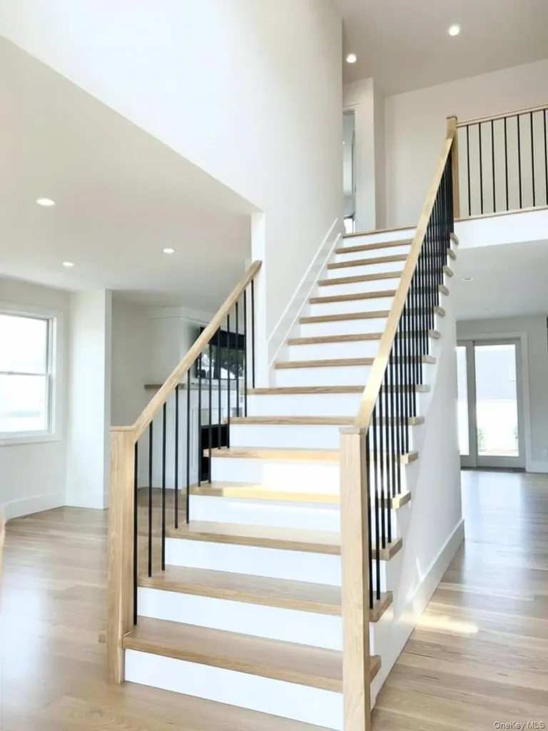 5 Baker Lane Levittown NY 11756