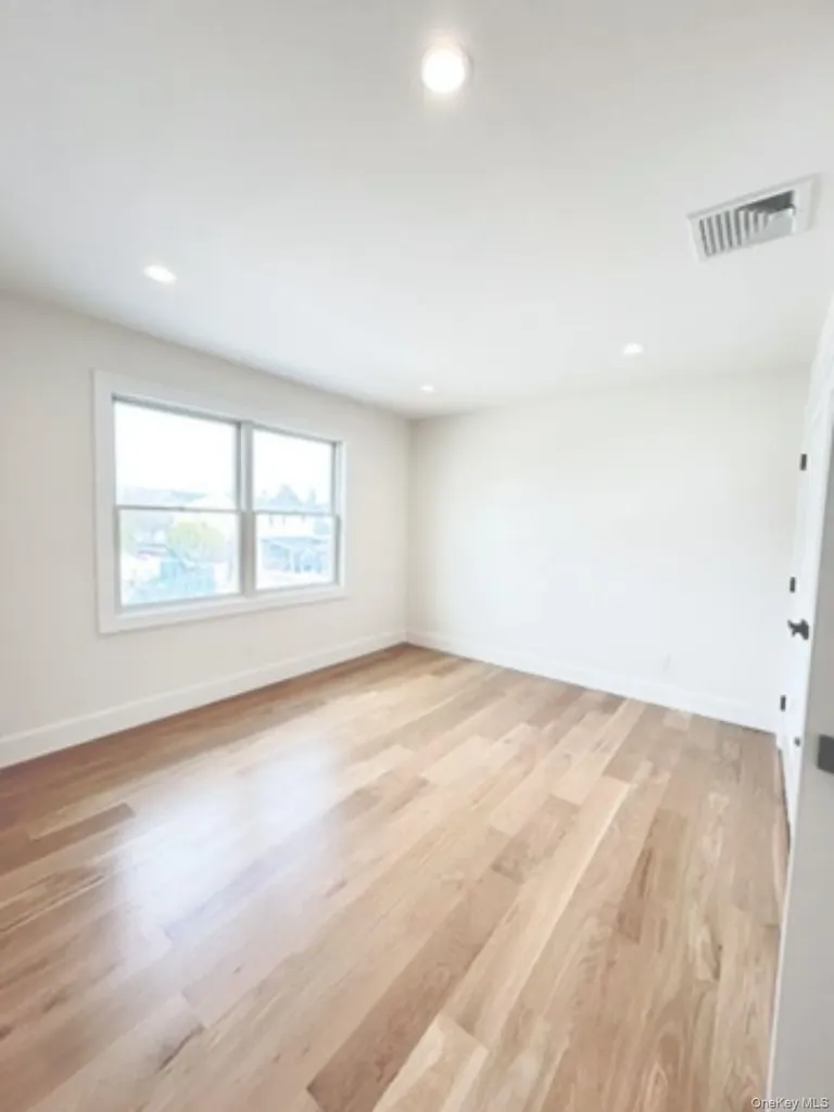5 Baker Lane Levittown NY 11756