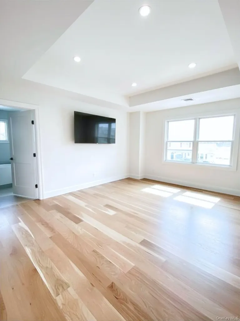 5 Baker Lane Levittown NY 11756
