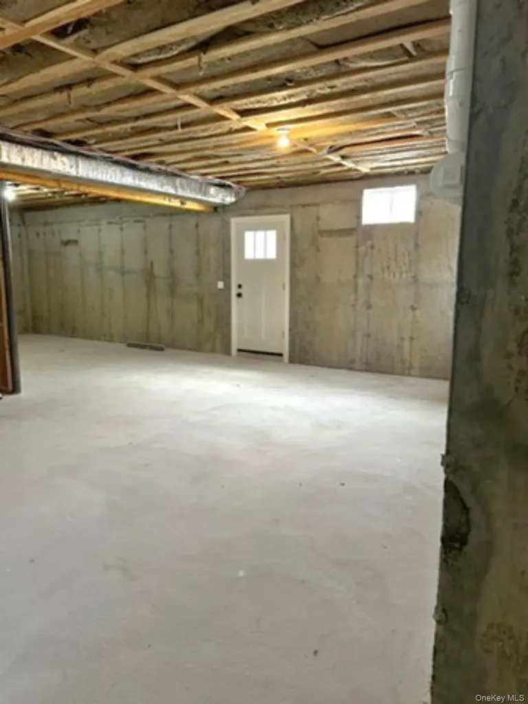 5 Baker Lane Levittown NY 11756