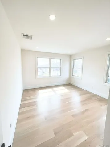 5 Baker Lane Levittown NY 11756