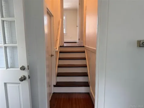 41 Mcalpin Avenue Mahopac NY 10541