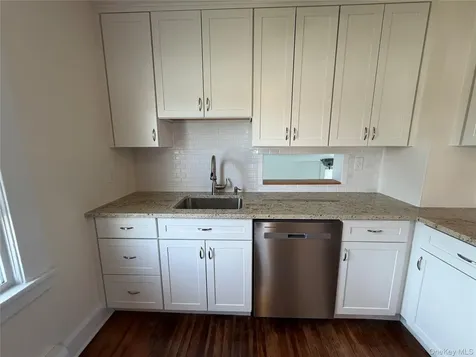 41 Mcalpin Avenue Mahopac NY 10541