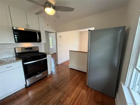 41 Mcalpin Avenue Mahopac NY 10541
