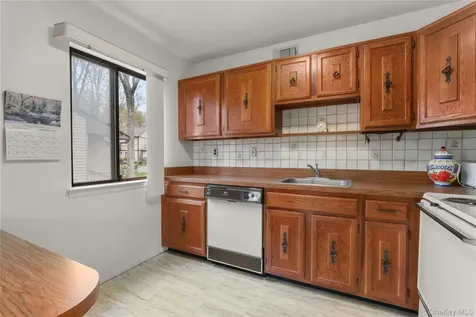116 Village Road Yorktown Heights NY 10598