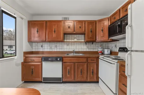 116 Village Road Yorktown Heights NY 10598