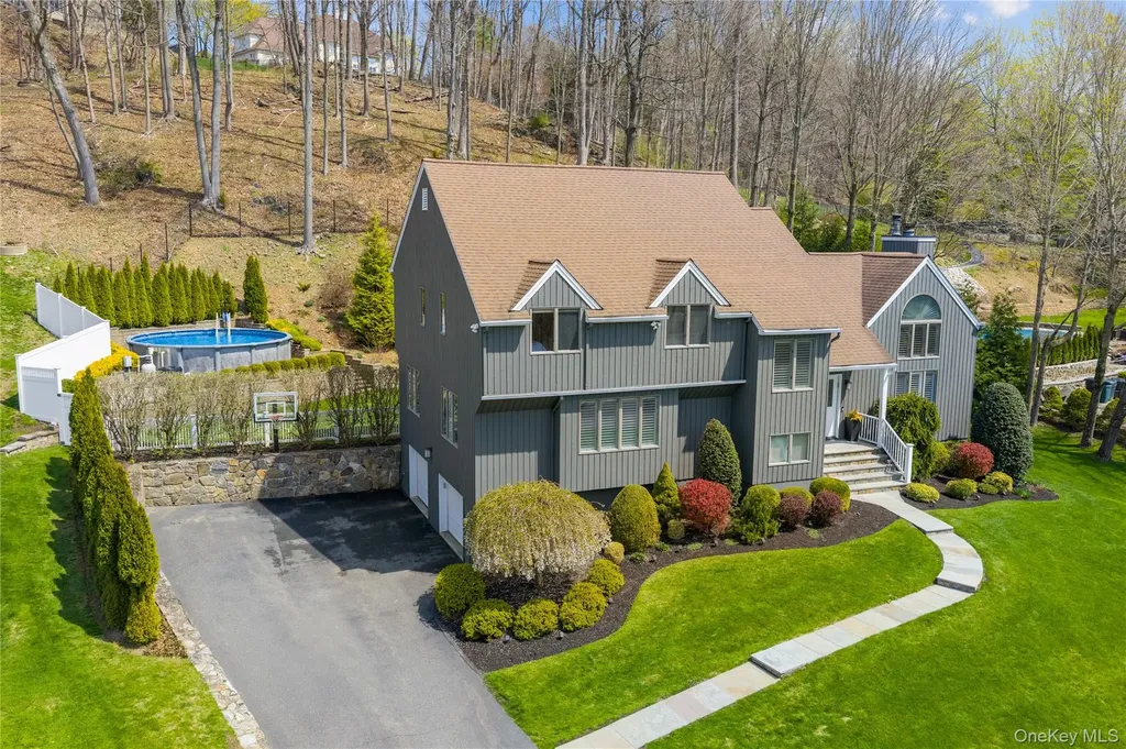 25 Pheasant Run Road Pleasantville NY 10570