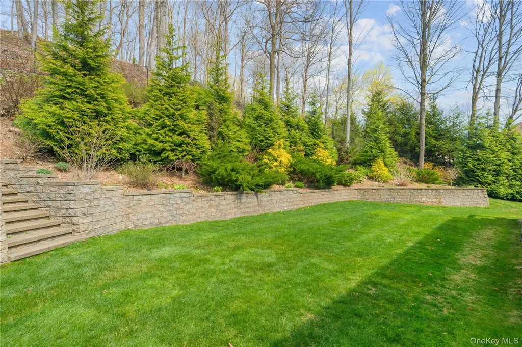 25 Pheasant Run Road Pleasantville NY 10570