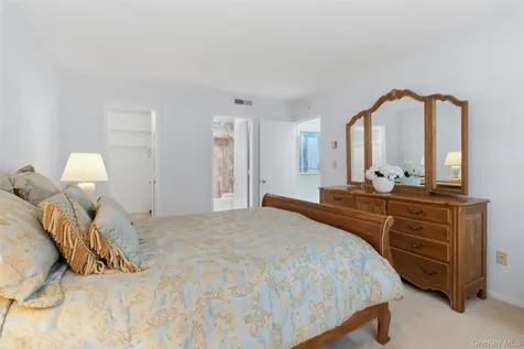 567 Heritage Hills Somers NY 10589