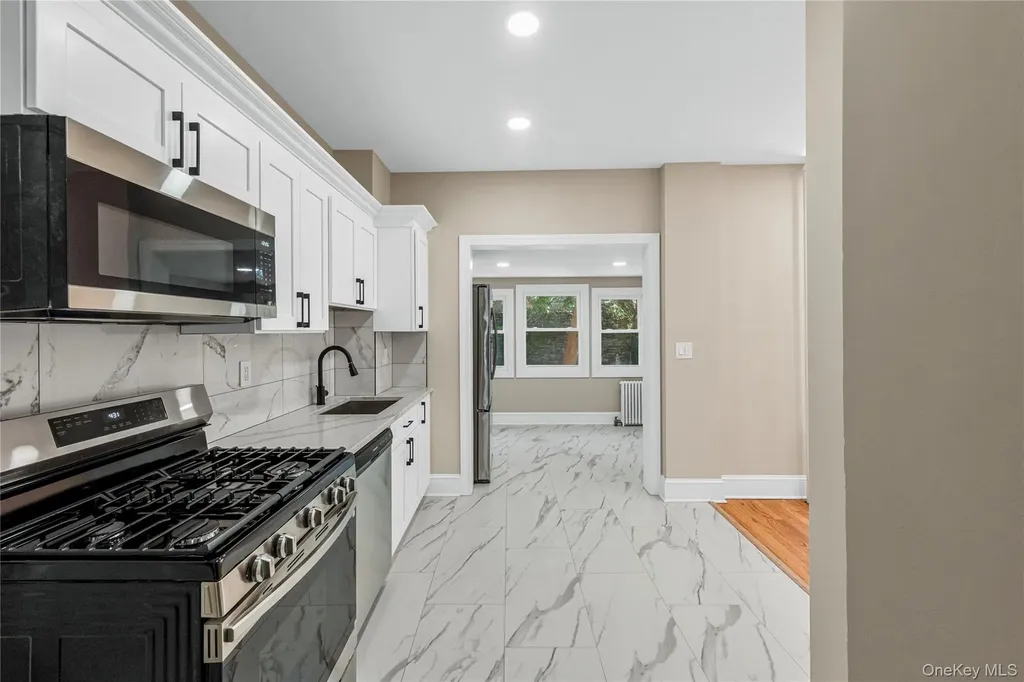 1488 Rosedale Avenue Bronx NY 10460