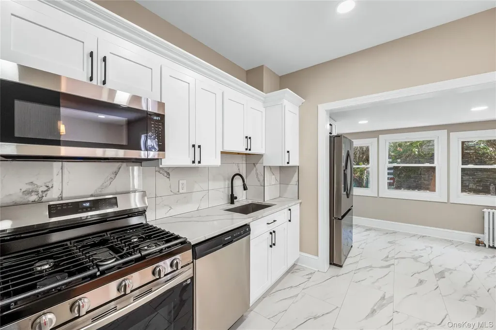 1488 Rosedale Avenue Bronx NY 10460
