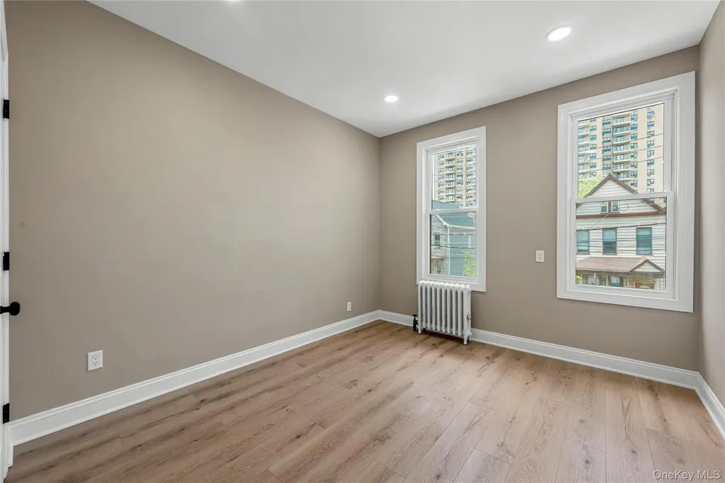 1488 Rosedale Avenue Bronx NY 10460