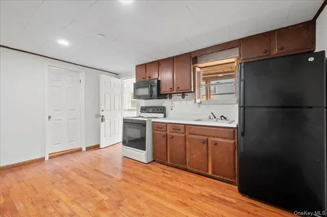 35 Fallkill Avenue Poughkeepsie NY 12601