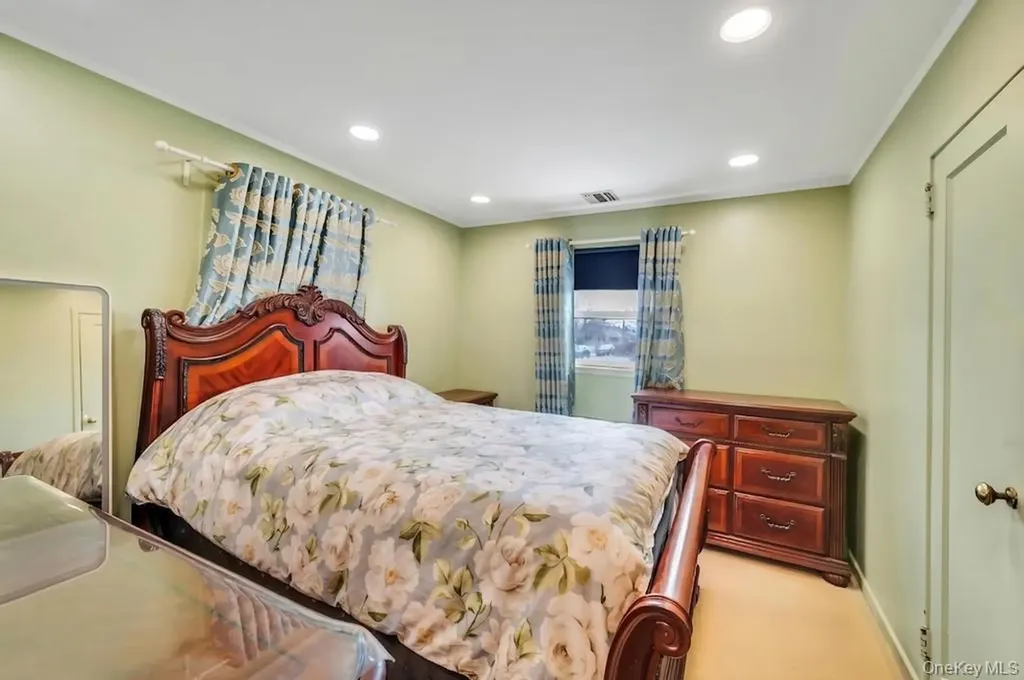 67 Myers Avenue Hicksville NY 11801