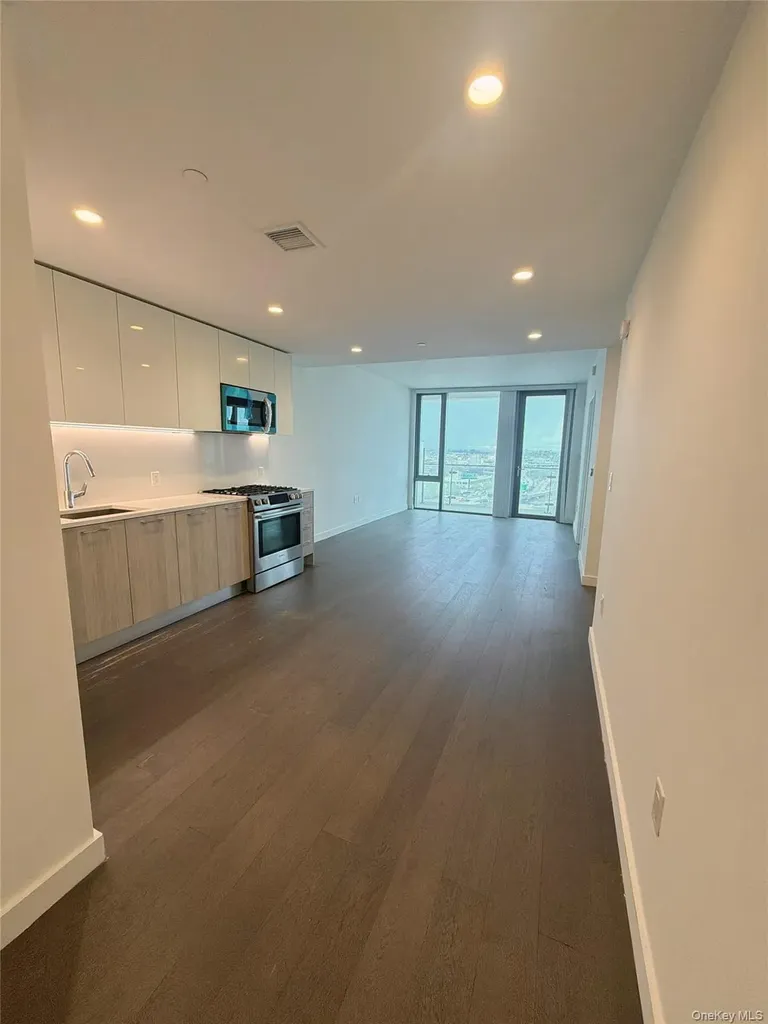 131-05 40th Road Flushing NY 11354