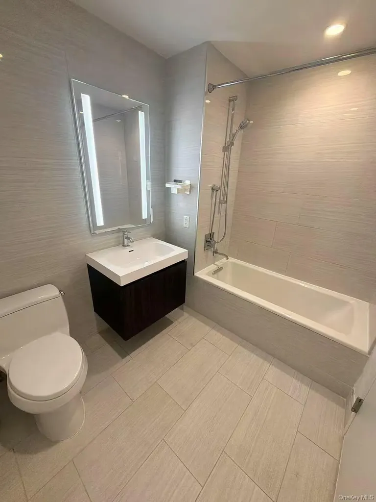 131-05 40th Road Flushing NY 11354