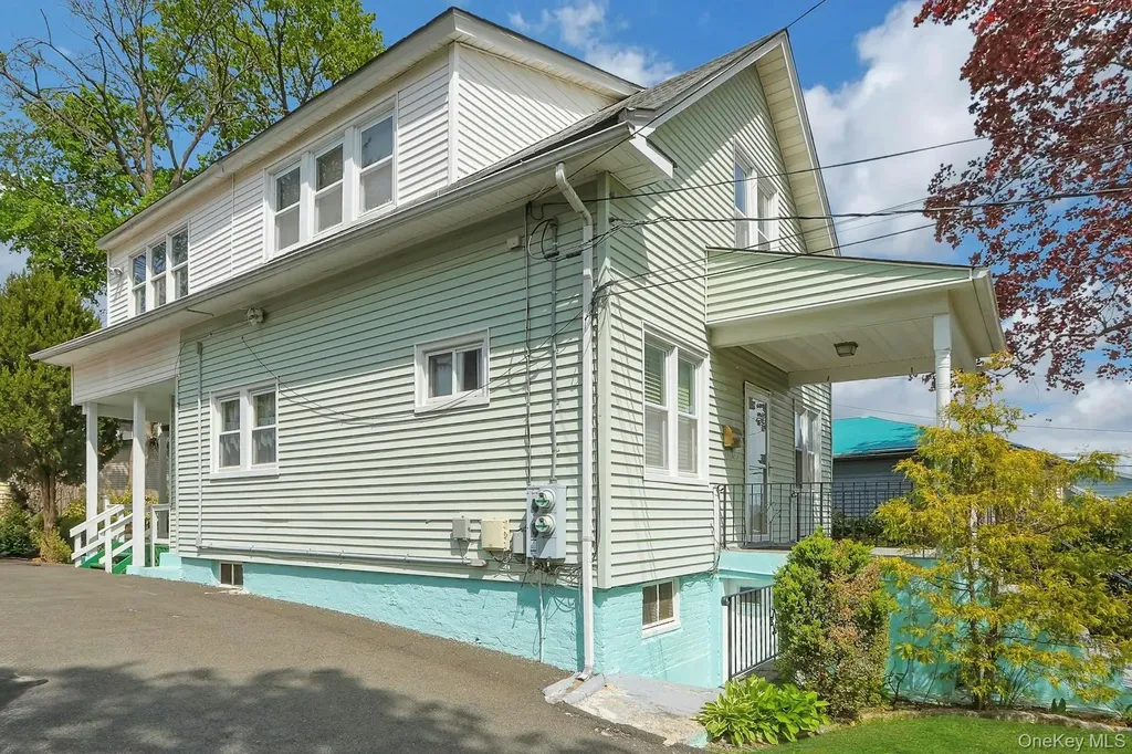 12 E Catherine Street Nyack NY 10960