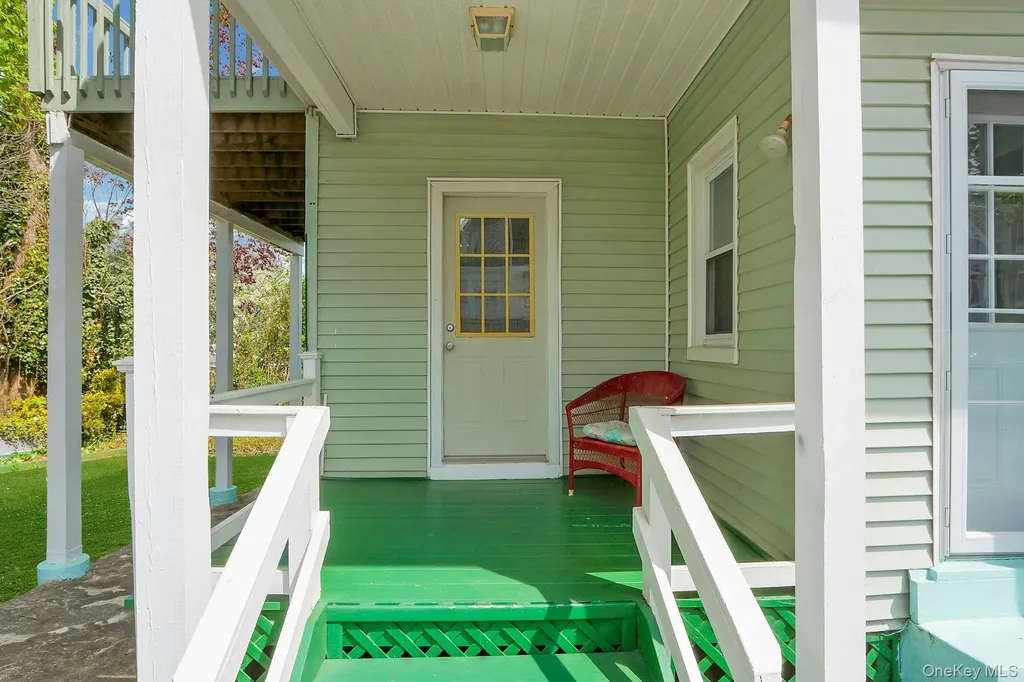 12 E Catherine Street Nyack NY 10960