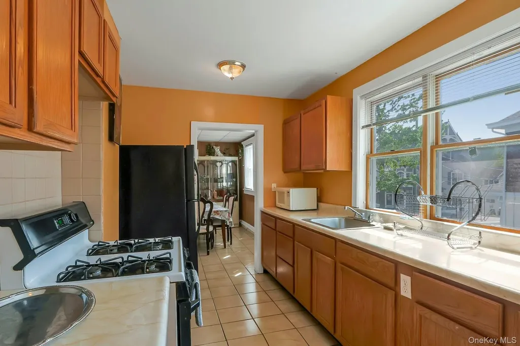 12 E Catherine Street Nyack NY 10960