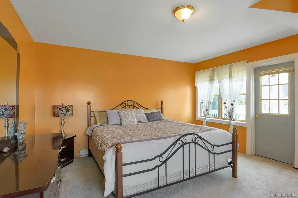 12 E Catherine Street Nyack NY 10960
