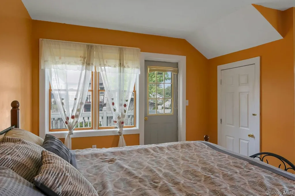 12 E Catherine Street Nyack NY 10960