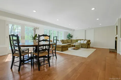 156 Rock Creek Lane Scarsdale NY 10583