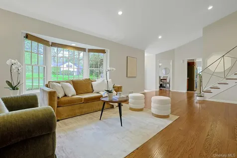 156 Rock Creek Lane Scarsdale NY 10583