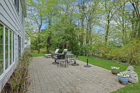 156 Rock Creek Lane Scarsdale NY 10583