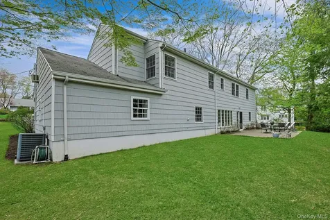 156 Rock Creek Lane Scarsdale NY 10583
