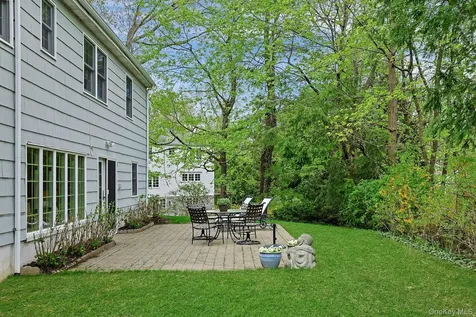 156 Rock Creek Lane Scarsdale NY 10583