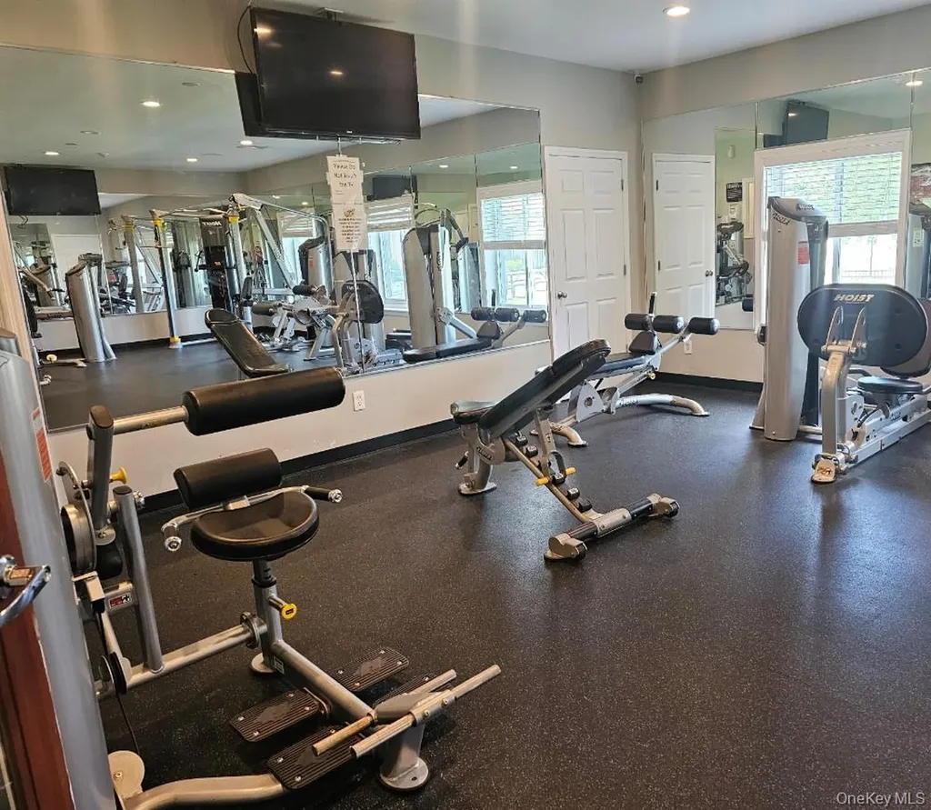 109 Pointe Circle S Coram NY 11727